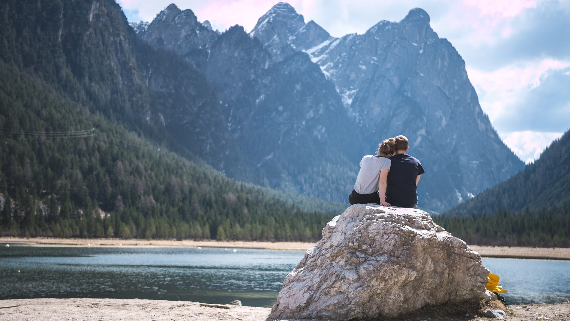 be more present in a relationship