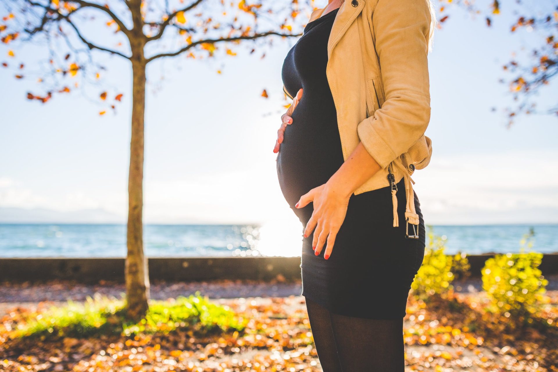 pregnant lady with yellow jacket