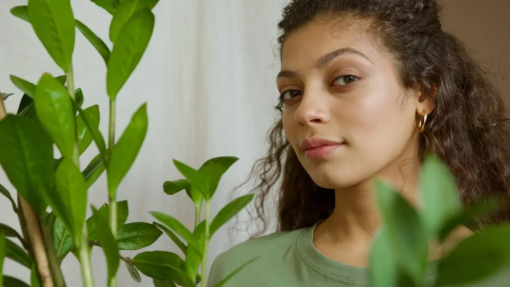 Woman in Green Crew Neck Shirt // Healthier Me Today