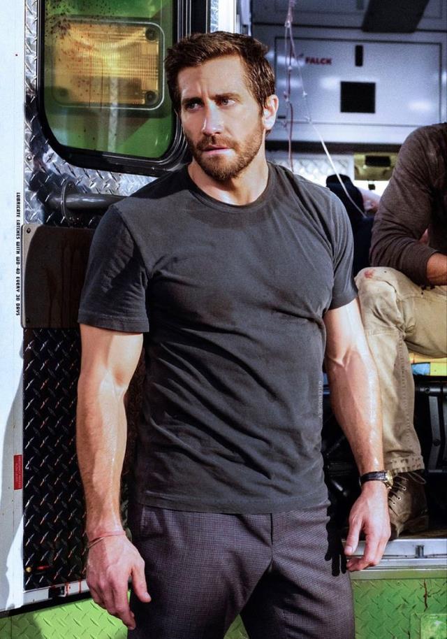 Jake Gyllenhaal workout